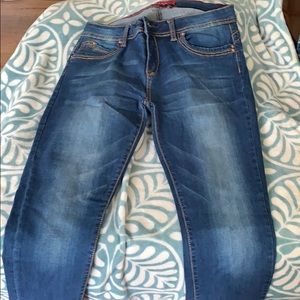 Ymi jeans 68% cotton 30% rayon 2% spandex